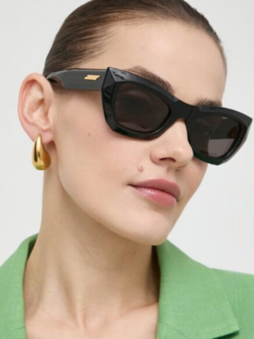 NWT BOTTEGA VENETA SUNGLASSES WOMEN BLACK EYEWEAR